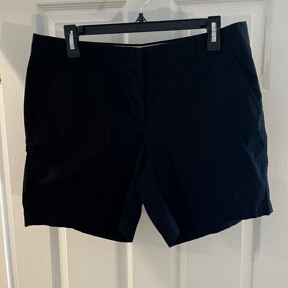 Classic Women's Black Chino Shorts